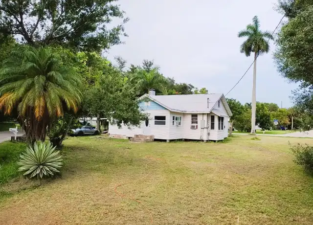 Property at 61 Prospect Ave, Fort Myers, FL, 33905, 2 beds, 2 baths, [object Object]