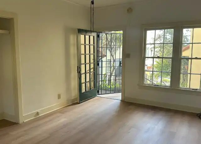 Property at 1939 W Washington Blvd Unit 19395, Los Angeles, CA, 90018, 1 bed, 1 bath, [object Object]