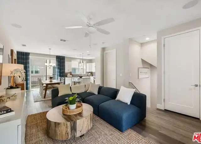 Property at 4373 Paxton Pl, Calabasas, CA, 91302, 2 beds, 2.5 baths, [object Object]