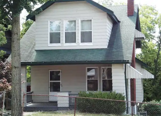 Property at 349 Warner St Unit 349, Cincinnati, OH, 45219, 4 beds, 2 baths, [object Object]