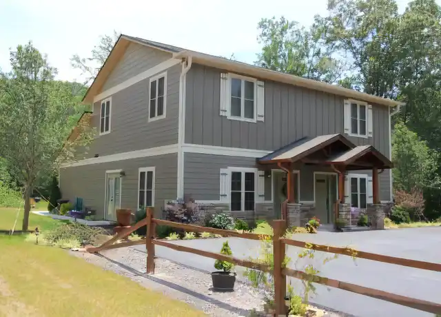 Property at 637 Mineral Springs Rd Unit 2, Blue Ridge, GA, 30513, 3 beds, 2.5 baths, [object Object]