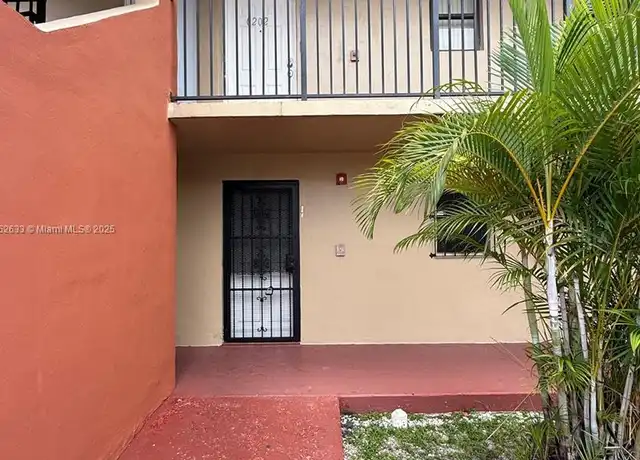 Property at 2313 W 60th St Unit C102, Hialeah, FL, 33016, 2 beds, 2 baths, [object Object]