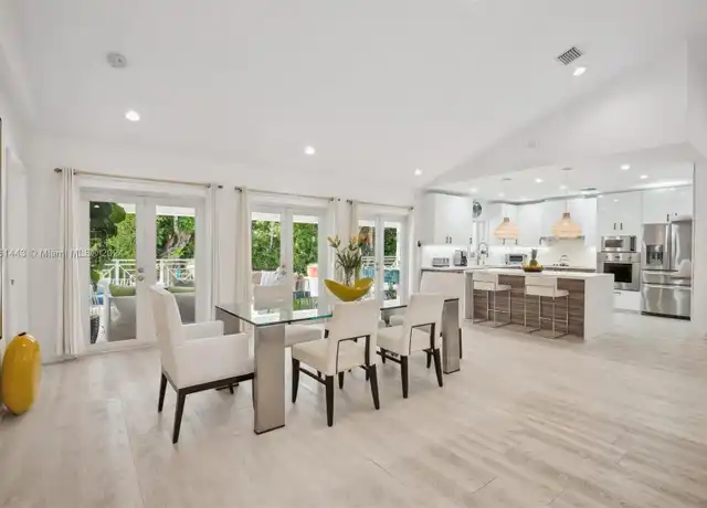 Property at 340 Woodcrest Rd, Key Biscayne, FL, 33149, 5 beds, 4 baths, [object Object]