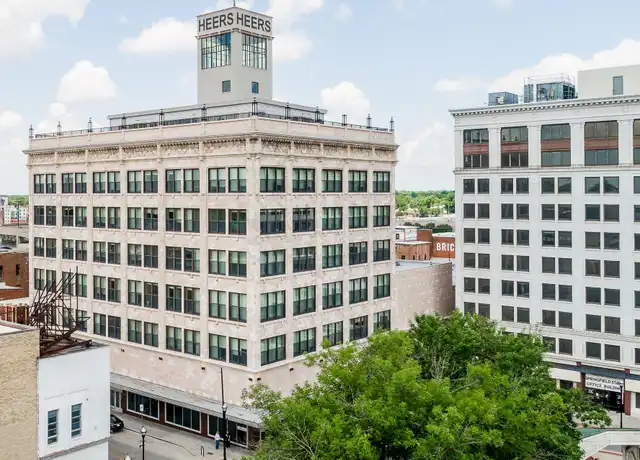 Property at 138 Park Central Sq, Springfield, MO, 65806, 1-2 bed, 1-2 bath, Contact for Price