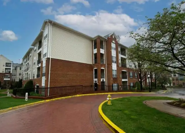 Property at 4850 Eisenhower Ave, Alexandria, VA, 22304, 2 beds, 2 baths, [object Object]
