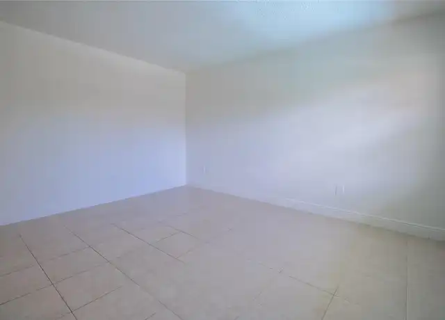 Property at 1507 Argyle Dr Unit 207, Fort Lauderdale, FL, 33312, 2 beds, 1 bath, [object Object]