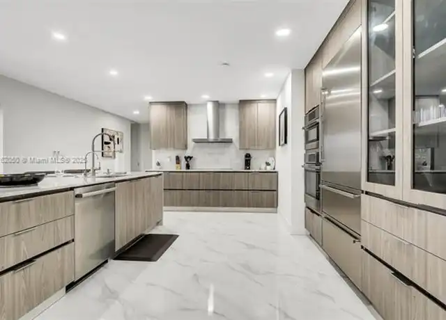 Property at 6565 SW 134th Dr, Pinecrest, FL, 33156, 5 beds, 4 baths, [object Object]