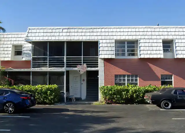 Property at 1924 NE 26th St Unit 3, Wilton Manors, FL, 33305, 2 beds, 1 bath, [object Object]