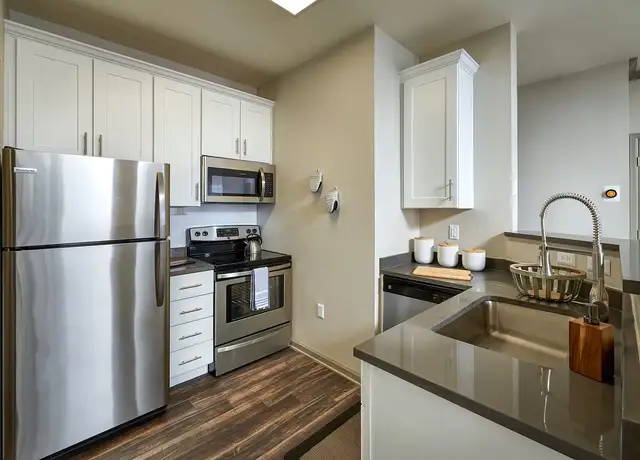 Photo of 4255 Kittredge St, Denver, CO 80239