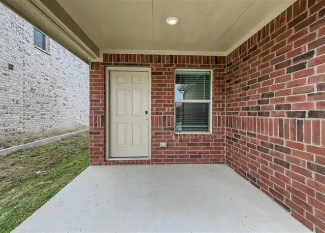 Property at 9104 Red Maple Ct, McKinney, TX, 75071, 4 beds, 2 baths, [object Object]