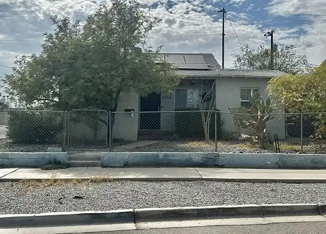 Property at 1536 S 5th Ave, Yuma, AZ, 85364, 2 beds, 1 bath, [object Object]