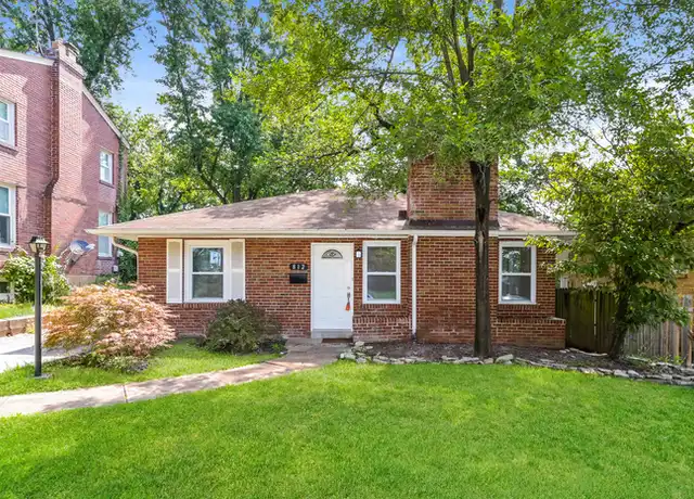 Property at 812 N Rock Hill Rd, Saint Louis, MO, 63119, 1 bed, 2 baths, [object Object]