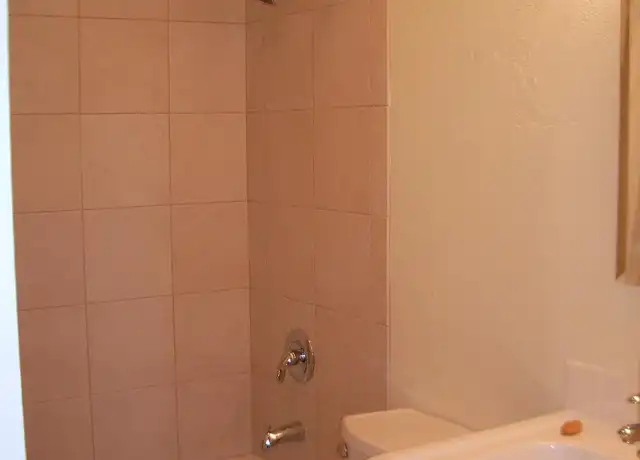 Property at 680 Lincoln Ave Unit 10, Napa, CA, 94558, 2 beds, 1 bath, [object Object]