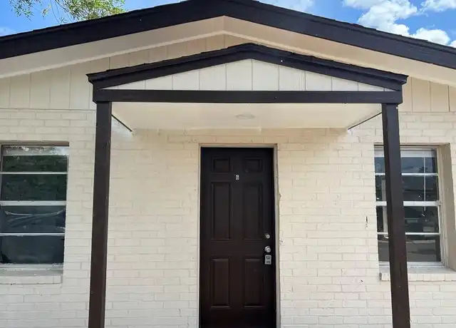 Property at 106 N 17th St Unit 2, Donna, TX, 78537, 2 beds, 1 bath, [object Object]