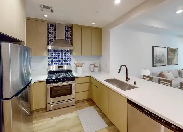 Property at Olivia Residences LLC - 1556 Hi Point St, Los Angeles, CA, 90035, 2-3 beds, 2 baths, [object Object]