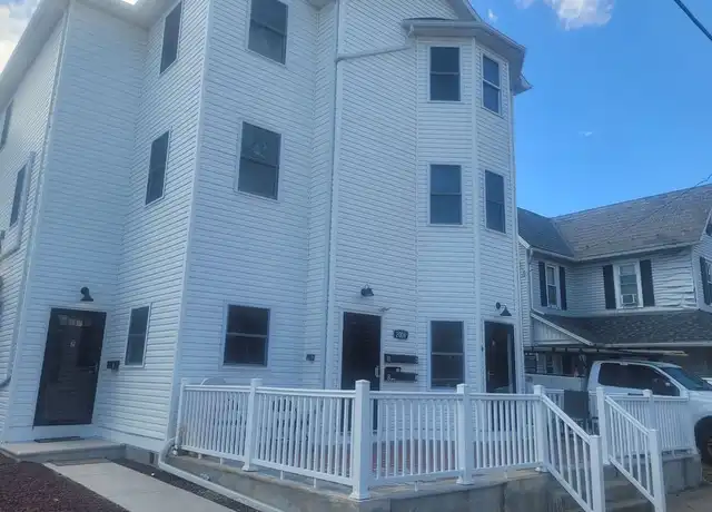 Property at 2006 Washington Ave Unit 4, Northampton, PA, 18067, 1 bed, 1 bath, [object Object]