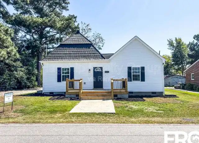 Property at 109 SE Railroad St, Pikeville, NC, 27863, 3 beds, 2 baths, [object Object]