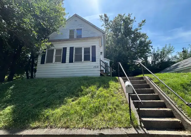 Property at 1614 13th Ave, Moline, IL, 61265, 2 beds, 1 bath, [object Object]