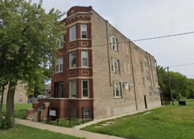 Property at 1443 S Drake Ave Fl Front, Chicago, IL, 60623, 3 beds, 2 baths, [object Object]