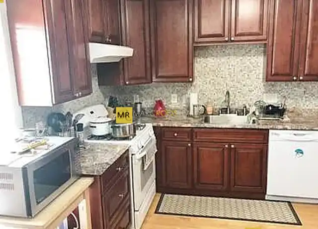 Property at 949 Broadway Unit 1, Somerville, MA, 02144, 5 beds, 2 baths, [object Object]