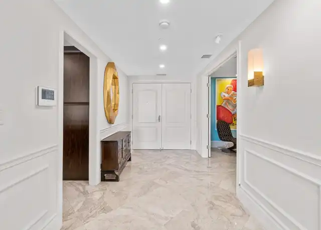 Property at 200 E Palmetto Park Rd #811, Boca Raton, FL, 33432, 2 beds, 2.5 baths, [object Object]