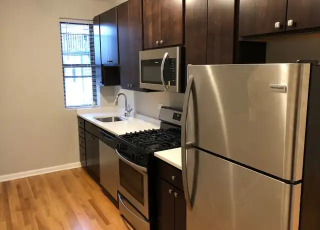Property at 3221 W Cullom Ave Unit 2, Chicago, IL, 60618, 2 beds, 1 bath, [object Object]
