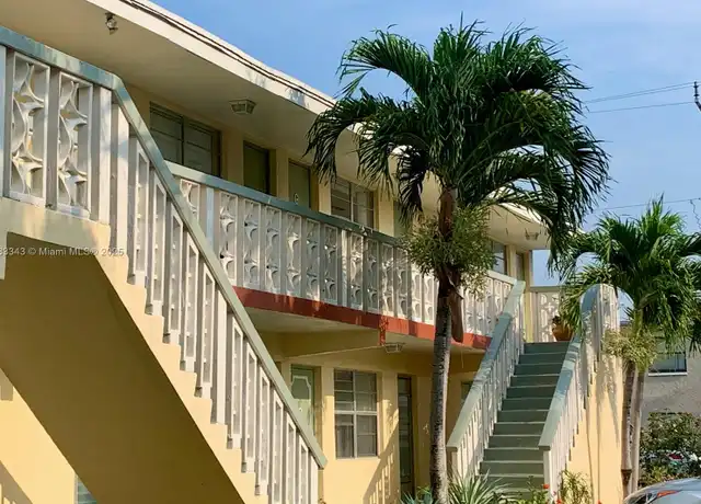 Property at 604 NE 29th Dr Unit E, Wilton Manors, FL, 33334, 2 beds, 1 bath, [object Object]