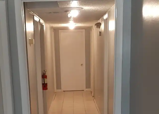 Property at 1436 Golfair Blvd Unit 4, Jacksonville, FL, 32209, 1 bed, 1 bath, [object Object]