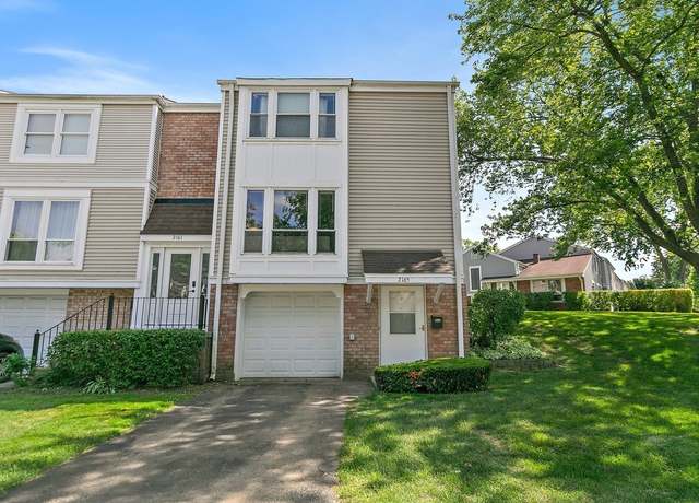 Photo of 2165 Greystone Pl, Hoffman Estates, IL 60169