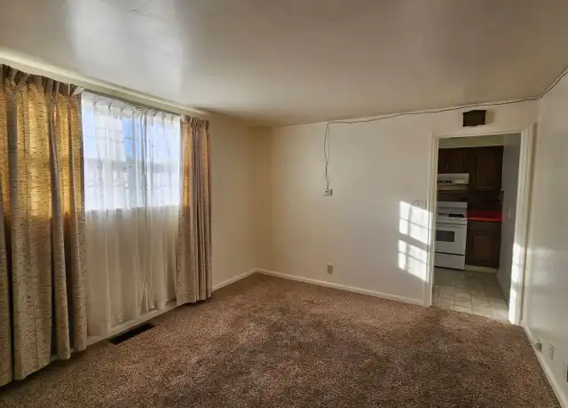Property at 1314 E Pershing Blvd Apt 1, Cheyenne, WY, 82001, 1 bed, 1 bath, [object Object]