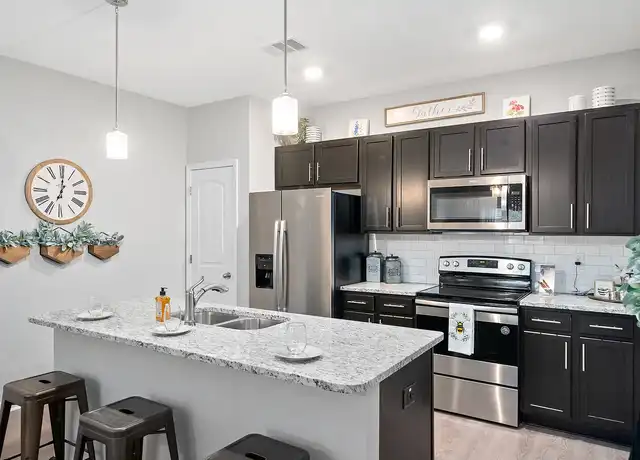 Property at Solis Apartments - 1985 Needmore Rd, Clarksville, TN, 37042, 3 beds, 2 baths, [object Object]