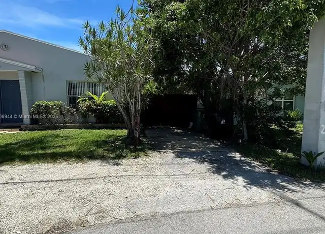 Property at 1412 NE 12th St Unit 1412, Fort Lauderdale, FL, 33304, 1 bed, 1 bath, [object Object]