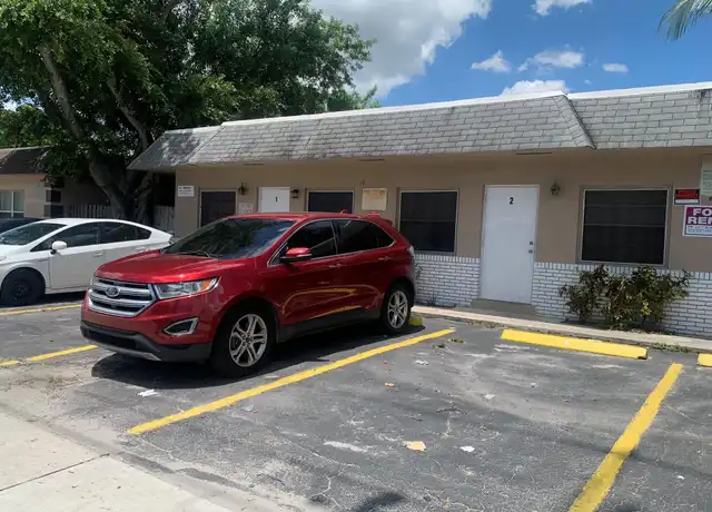 Property at 4059 NW 31st Ave Unit 4, Lauderdale Lakes, FL, 33309, 2 beds, 1 bath, [object Object]