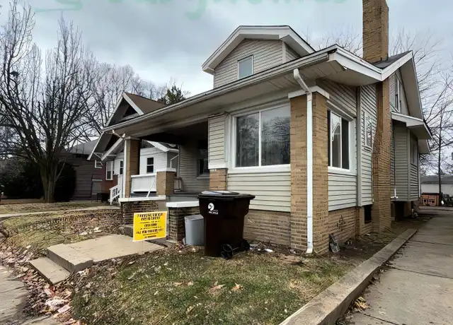Property at 820 E Virginia Ave, Peoria, IL, 61603, 3 beds, 1 bath, [object Object]