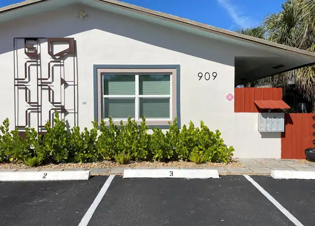 Property at 909 NE 23rd Dr Apt 4, Wilton Manors, FL, 33305, 2 beds, 1 bath, [object Object]