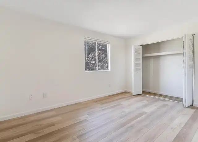 Property at 648 Washington St Unit 5, Braintree, MA, 02184, 1 bed, 1 bath, [object Object]