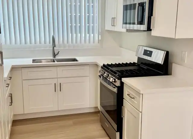 Property at 1235 N Brand Blvd Unit 3, Glendale, CA, 91202, 1 bed, 1 bath, [object Object]