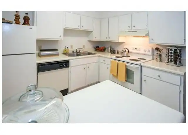 Property at 1328 Steinbeck Dr, Raleigh, NC, 27609, 1 bed, 1 bath, [object Object]