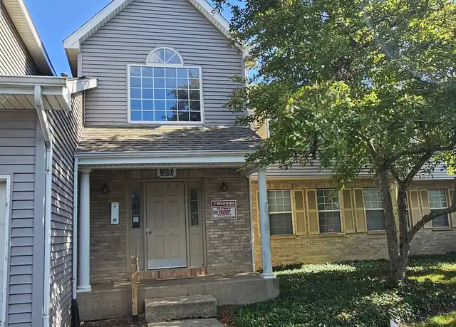 Property at 300 Village Creek Dr Unit 2A, Lake in the Hills, IL, 60156, 2 beds, 1 bath, [object Object]