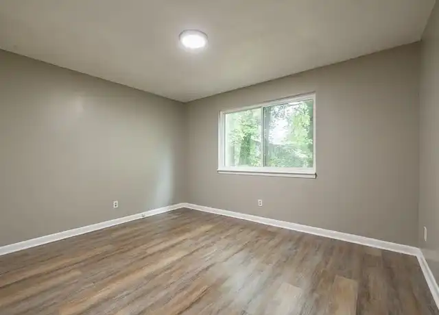 Property at Midwood Glen - 3937 Glenwood Rd, Decatur, GA, 30032, 1 bed, 1 bath, [object Object]