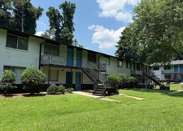 Photo of 3937 Glenwood Rd, Decatur, GA 30032