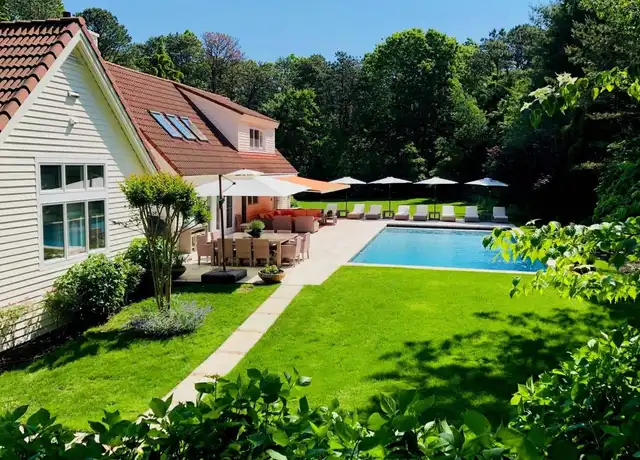 Property at 16 Esterbrook Rd, Wainscott, NY, 11975, 6 beds, 6.5 baths, [object Object]