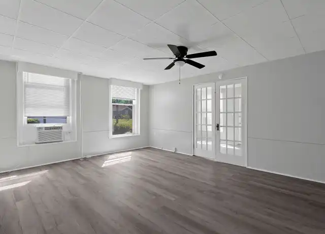 Property at 825 Kentucky Ave Unit 3, Bristol, TN, 37620, 1 bed, 1 bath, [object Object]
