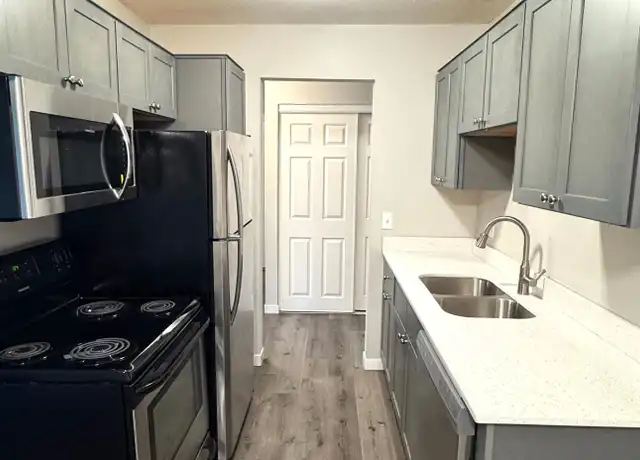 Property at 4510 Rhode Island Ave N, Minneapolis, MN, 55428, 2 beds, 1 bath, [object Object]