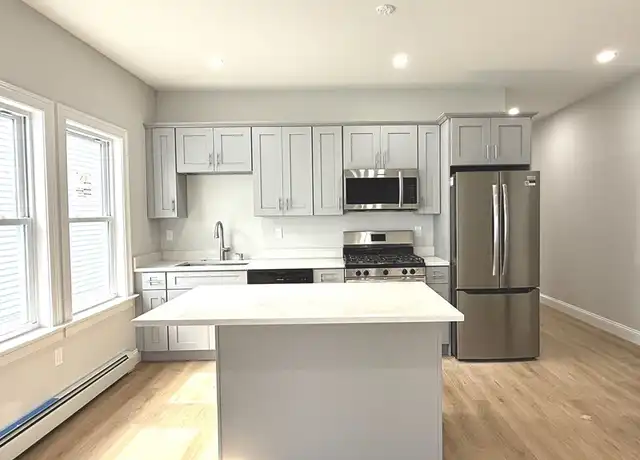 Property at 35 Francis St Unit L2, Revere, MA, 02151, 3 beds, 1 bath, [object Object]