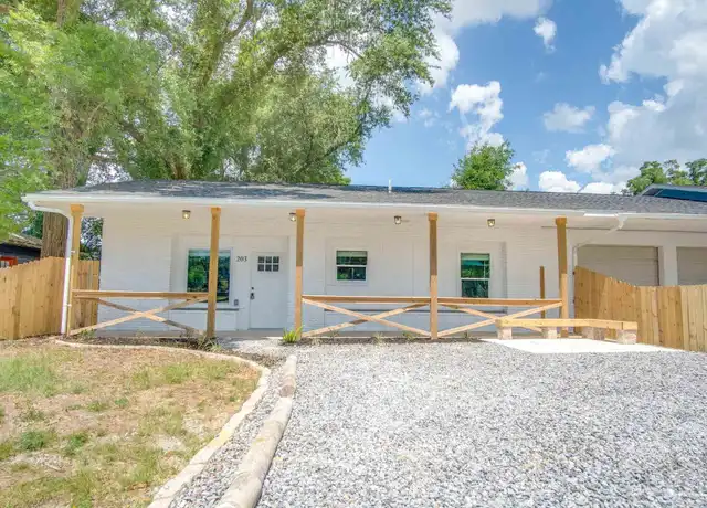 Property at 203 S L St, Pensacola, FL, 32502, 2 beds, 2 baths, [object Object]