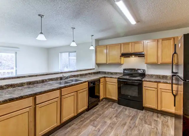 Property at Douglas Woods - 2800 Douglas Ave, Des Moines, IA, 50310, 1-3 bed, 0-2 baths, [object Object]