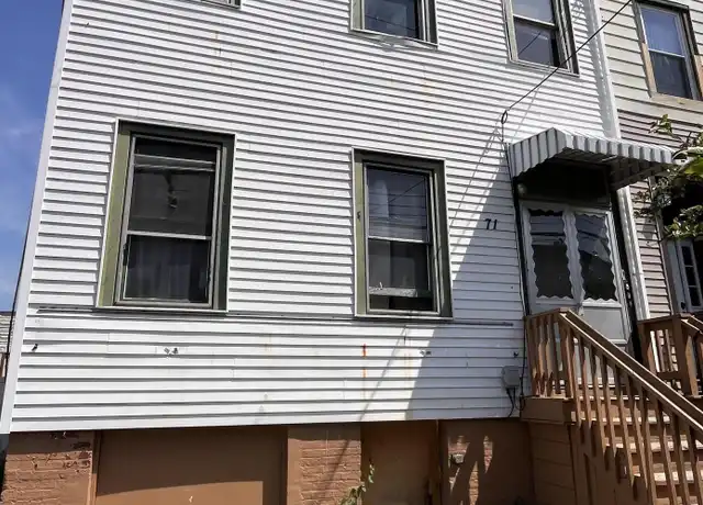 Property at 71 Watervliet Ave, Albany, NY, 12206, 3 beds, 1 bath, [object Object]