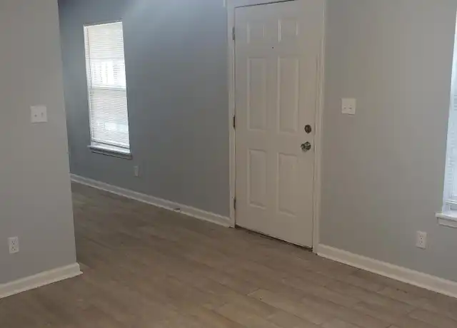 Property at 151 E Florence Ave Unit 102, Louisville, KY, 40214, 2 beds, 1 bath, [object Object]