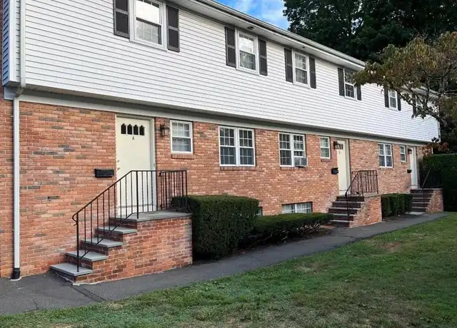 Property at 37 Bouton St E Unit B, Stamford, CT, 06907, 2 beds, 1.5 baths, [object Object]